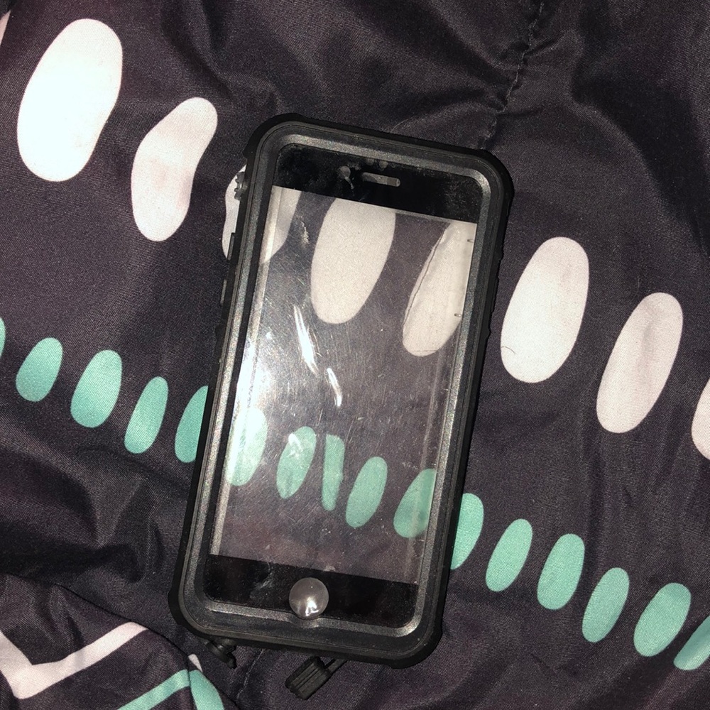 Waterproof iPhone 6 case